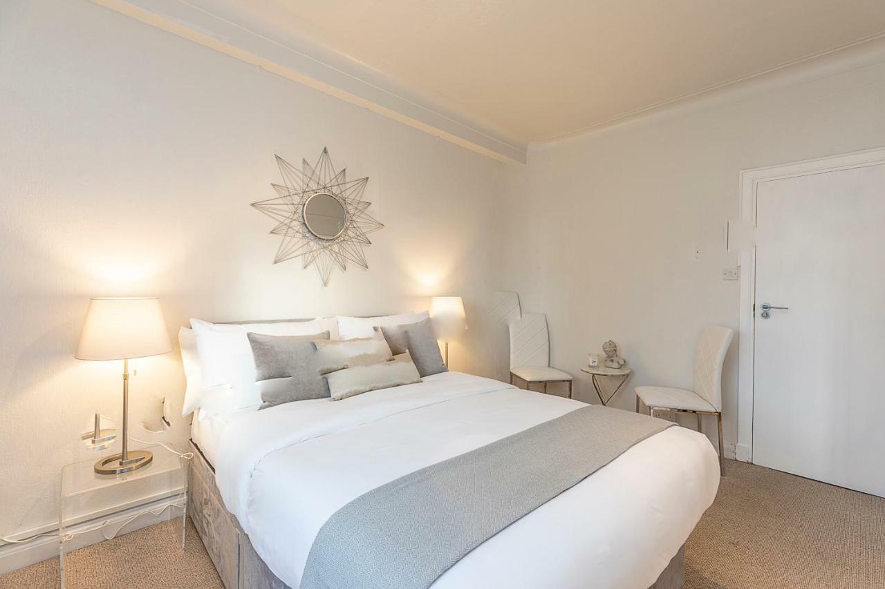 Grand Swiss Cottage Apartment Лондон Экстерьер фото