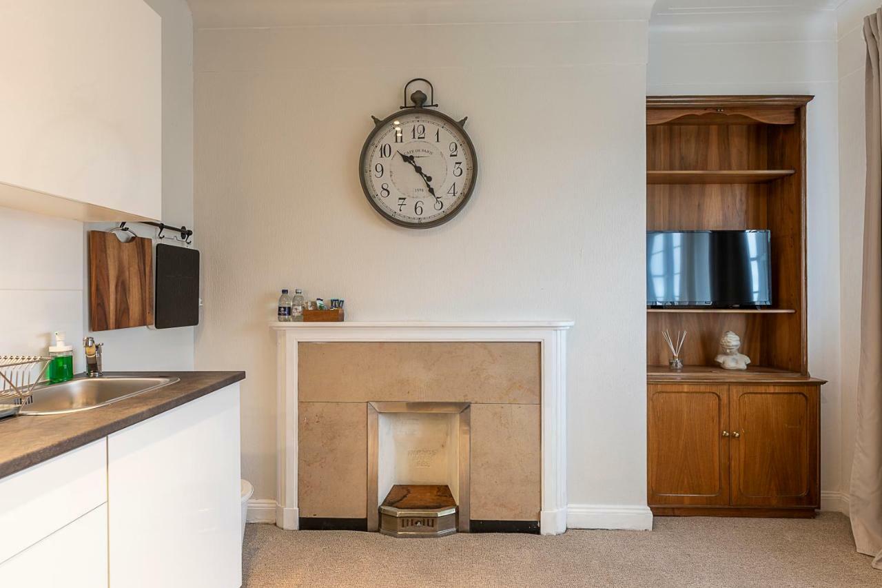 Grand Swiss Cottage Apartment Лондон Экстерьер фото